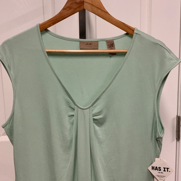 I.E. Mint Green Sleeveless Top - Picture 5 of 6